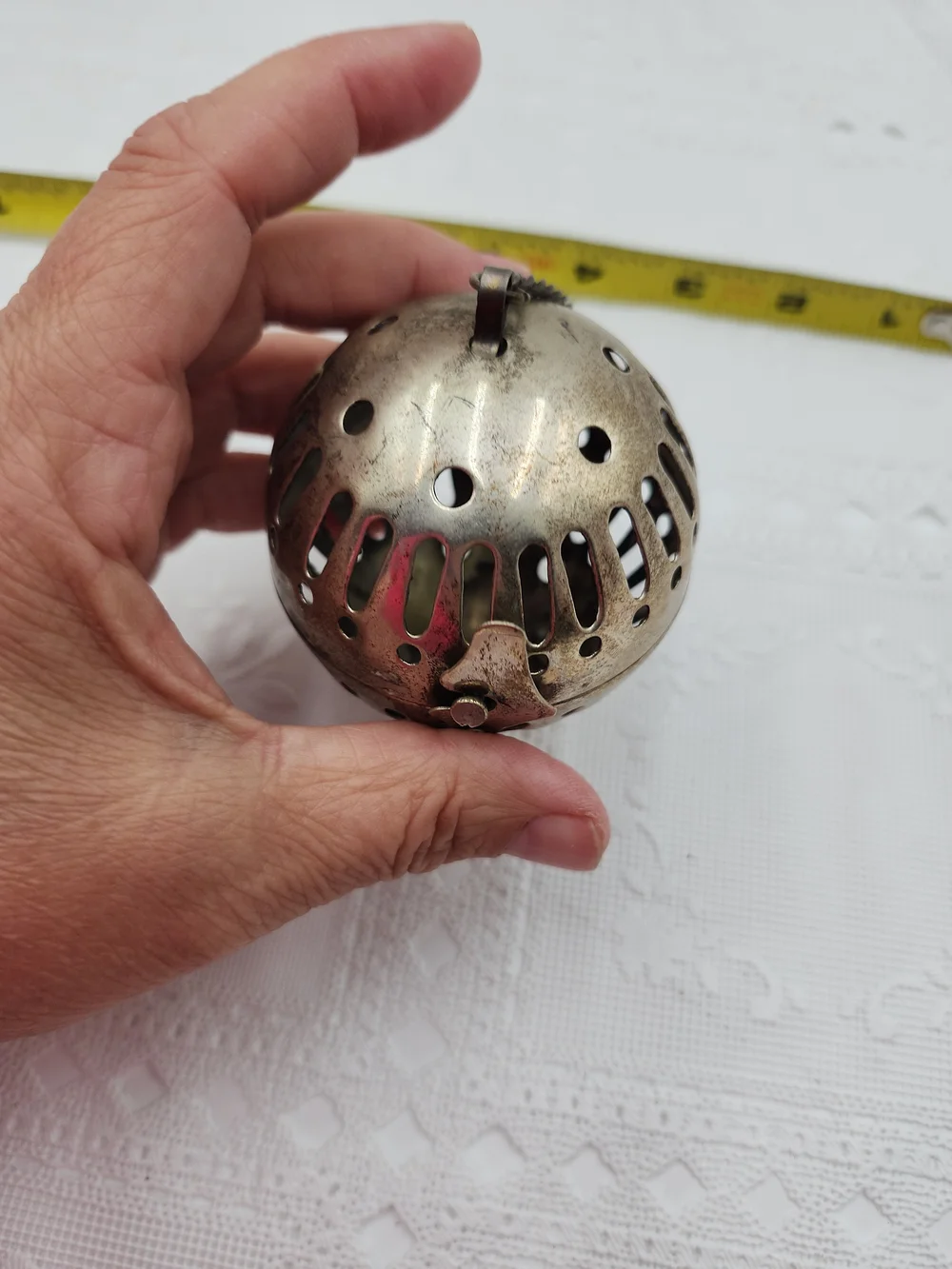 Vintage Metal  Hinged Pomander Potpourri Fragrance Diffuser Scent Ball